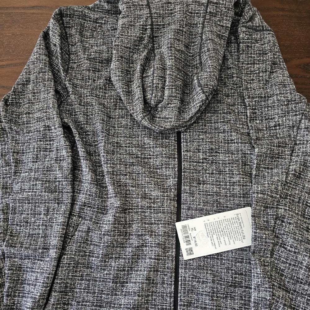 Lululemon jacket - Picture 4 of 5